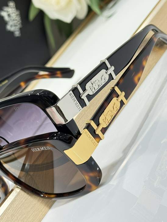 Picture of Hermes Sunglasses _SKUfw75010903fw